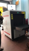 　違禁物品貼身都會被檢出來，太高科技了